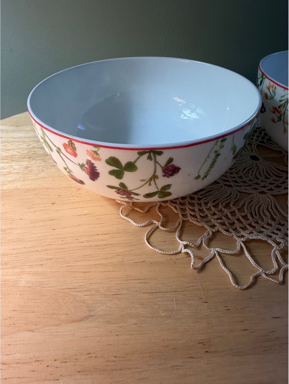 Mikasa Wildflower Garden Red Bone China Serving Bowls - Set of 2 - Picture 6 of 9